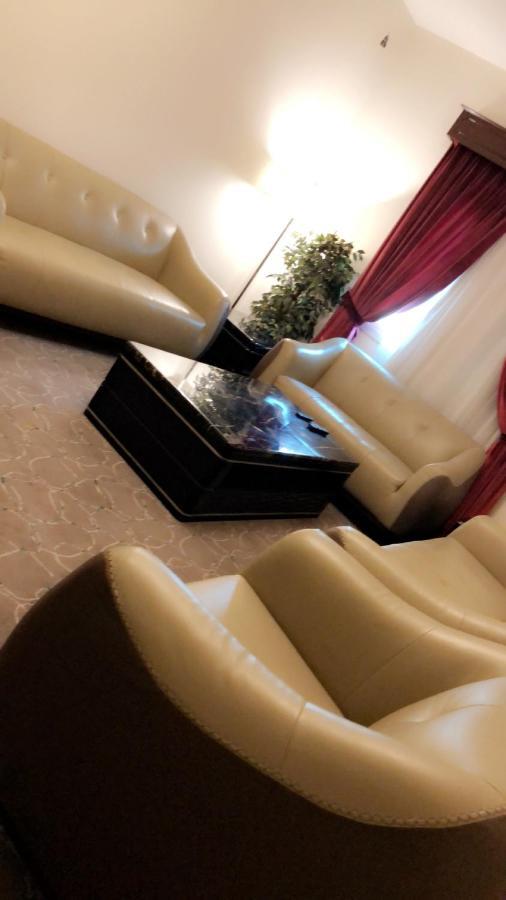 Sixty Three Hotel Suites Riaad Buitenkant foto