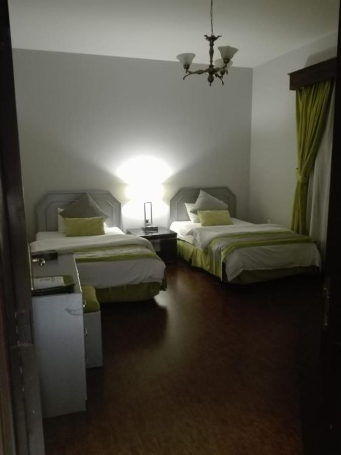 Sixty Three Hotel Suites Riaad Buitenkant foto
